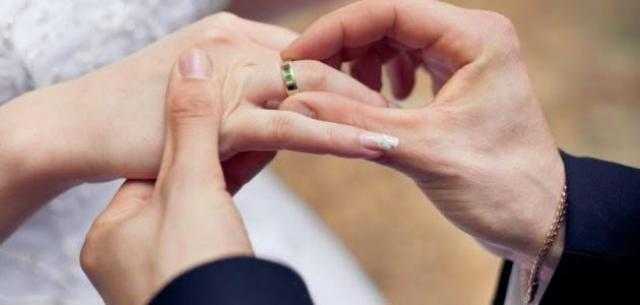 عالم أزهر: ”واقع الحياة الزوجية يوجع القلب”