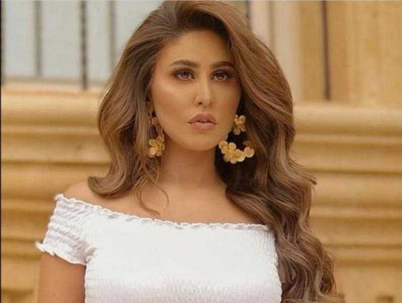 إصابة الفنانة مي سليم إثر حادث تصادم 4 سيارات بدائري المعادي