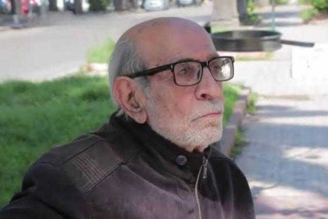 ”عاش ومات وحيدًا”.. وفاة نجل محمد عبد المطلب بعد صراع مع المرض
