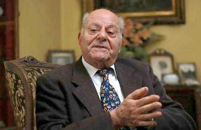 كارثة.. مستشار الرئيس: محطات الكهرباء الجديدة في مصر أحفورية