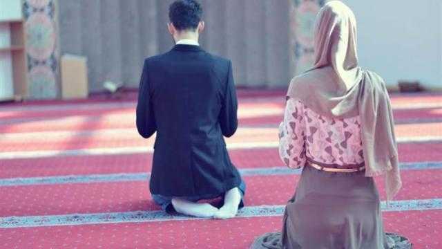 ما حكم عدم مسح شعر المرأة عند الوضوء؟.. الإفتاء ترد