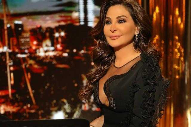 كلام سخيف.. إليسا تعلق على شائعات ارتدائها درعًا واقيًا في حفلها ببغداد