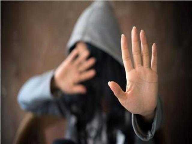 إحالة المتحرشين بالفتيات أمام أحد المولات بالشروق للجنايات