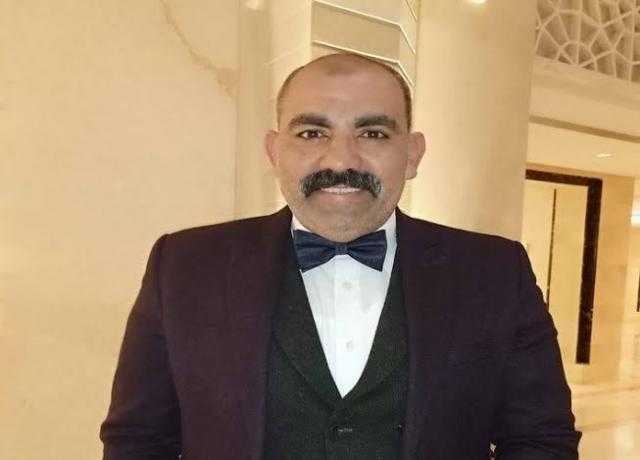 إصابة محسن منصور في كواليس ”أنا وهي” ونقله للمستشفى