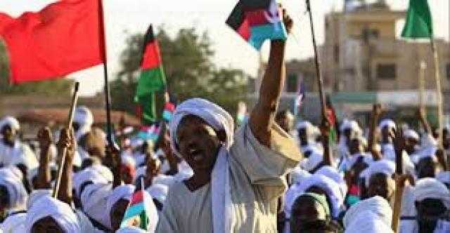 عاجل.. الاتحاد الإفريقي يطالب بالإفراج عن السياسيين في السودان وتسليم قيادة الدولة