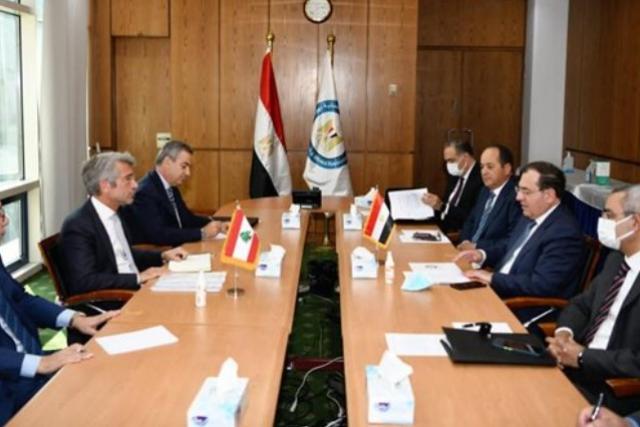 وزير البترول ونظيره اللبناني يبحثان سرعة نقل الغاز المصري إلى لبنان