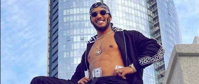 «عاري الصدر».. محمد رمضان يثير الجدل من جديد في أحدث كليباته