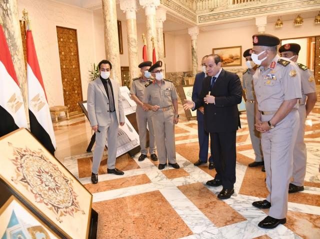 الرئيس السيسي يتابع المشروعات