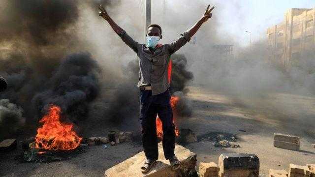 عاجل.. الاتحاد الأفريقي يعلق عضوية السودان بعد أحداث الانقلاب