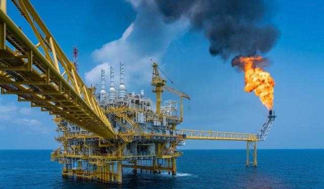 بدءًا من نوفمبر.. تطبيق قرار زيادة أسعار الغاز الطبيعي لمصانع الحديد والأسمنت