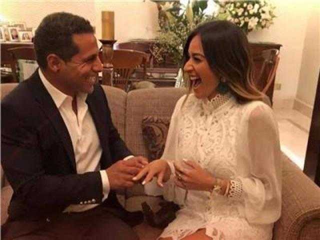 بعد ظهورها على السجادة الحمراء مع صديق جديد.. أمينة خليل تعلن انفصالها عن خطيبها