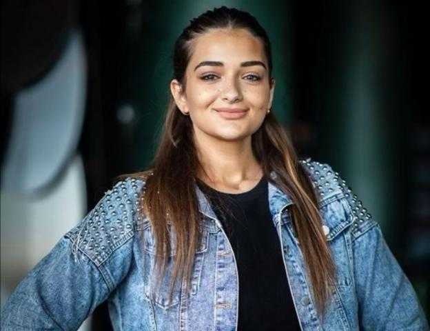 ملك أحمد زاهر بعد حصولها على الإقامة الذهبية: «كل التقدير لشعب الإمارات وقيادته»