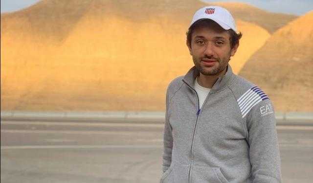 كريم محمود عبد العزيز يخوض تجربة المسلسلات القصيرة بـ «البيت بيتي»
