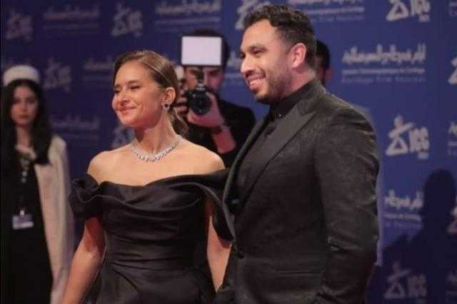 بالصورة.. الظهور الأول لـ نيللي كريم وهشام عاشور على السجادة الحمراء بعد زواجهما