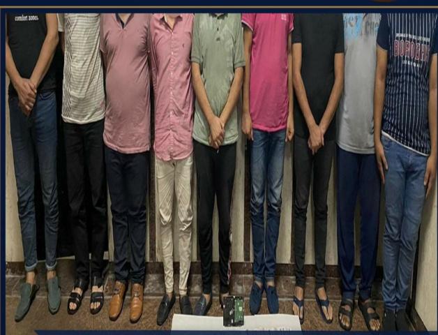 المتهمين