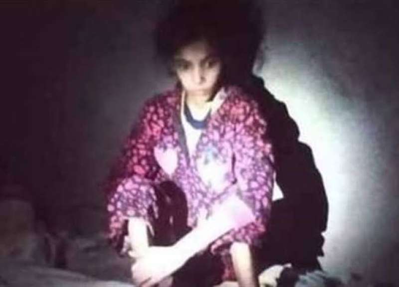 حبس طفلة 