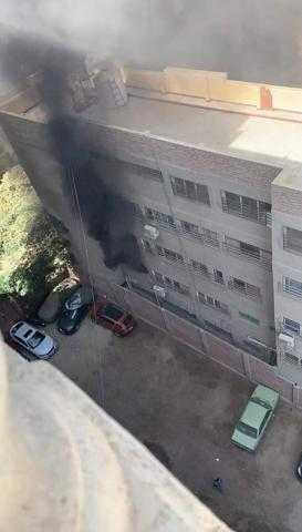 إخماد حريق نشب داخل مدرسة بالهرم ”صور”