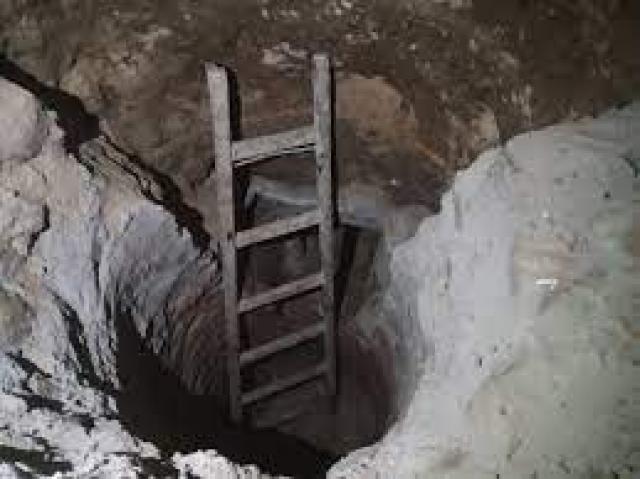  التنقيب عن الآثار- ارشيفية