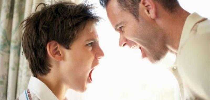 هل يوجد عقوق من الآباء للأبناء وما عقابه؟.. «الأزهر للفتوى» يُجيب