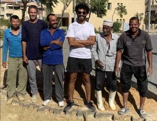 «العظماء».. خالد النبوي يدعم عمال اليومية بهذه الكلمات