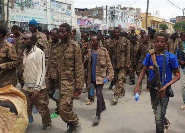 إثيوبيا تنهار.. الحكومة تدعو المواطنين لحمل السلاح