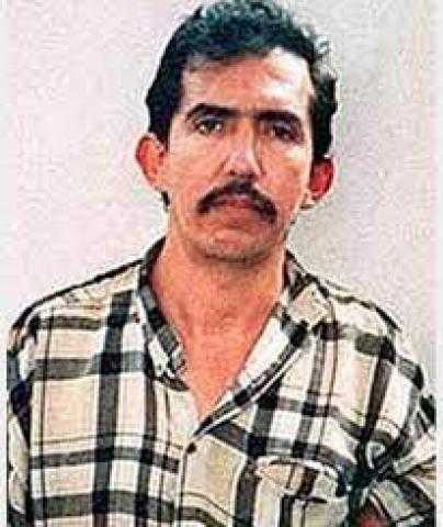 قتل 200 طفل وحكم عليه بـ 835 سنة سجن.. تعرف على حكاية سفاح الأطفال