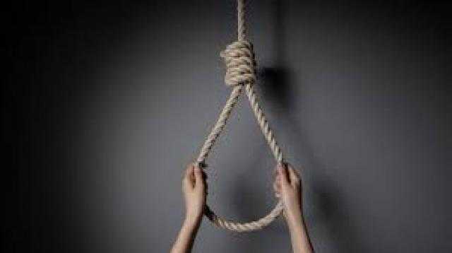 بسبب مروره بضائقة مالية.. انتحار تاجر بأبوالنمرس