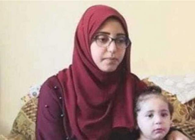فتاة الدقهلية وابنتها
