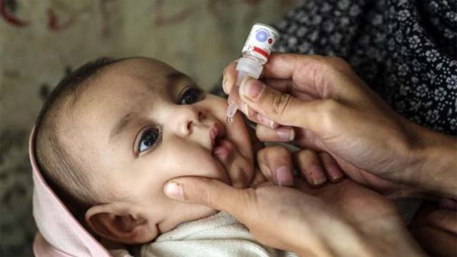 حملة تطعيم ضد شلل الأطفال