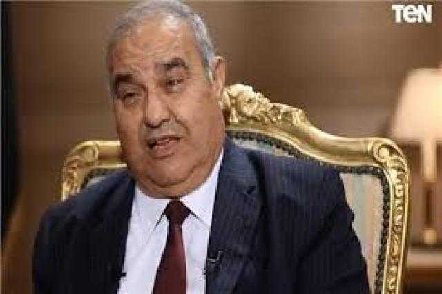 رئيس الدستورية العليا للسيسي: «أشهد لك بهذا الأمر ولا ينكره إلا كل جاحد»