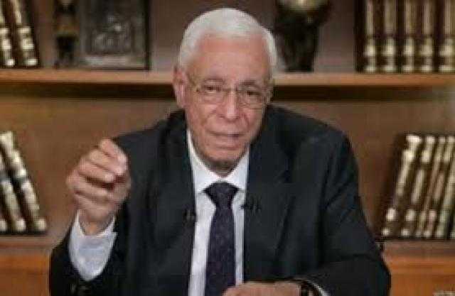 حسام موافي: «لو اتخانقت مع مراتك وجابتلك السكر بوس إيدها»