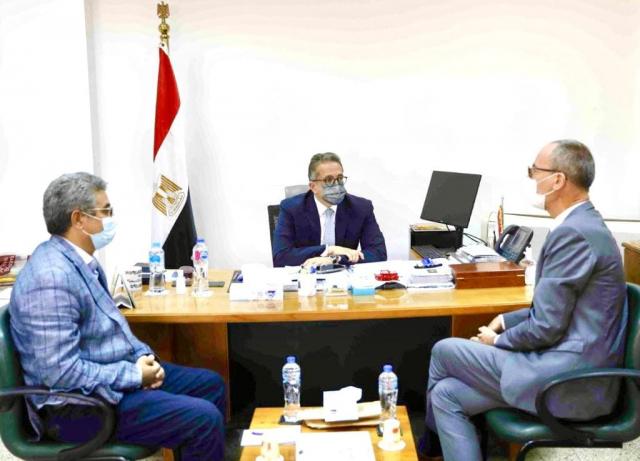 الدكتور خالد العناني وفانسون روندو