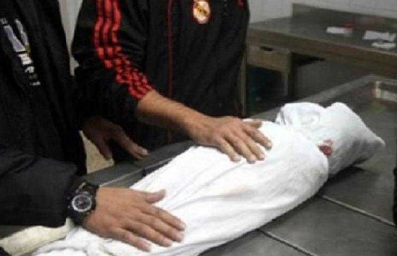 سقوط رضيع في بئر الأسانسير من بين يدي أمه بالجيزة