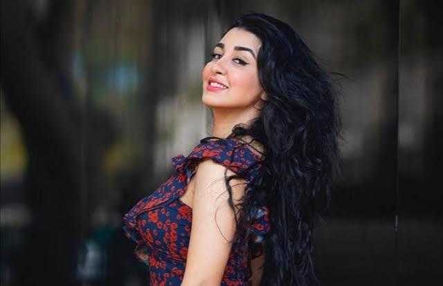 جيهان خليل تعود لحقبة الستينيات في «الغرفة 207»