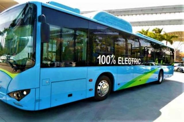 أتوبيس مهبط مطارات من إنتاج شركة MCV للحافلات والشاحنات