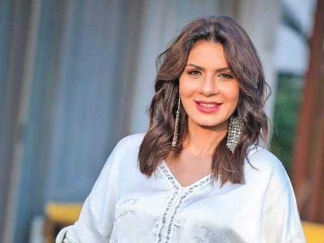 أزمات تواجه نجلاء بدر وزوجها بسبب «الملحد»