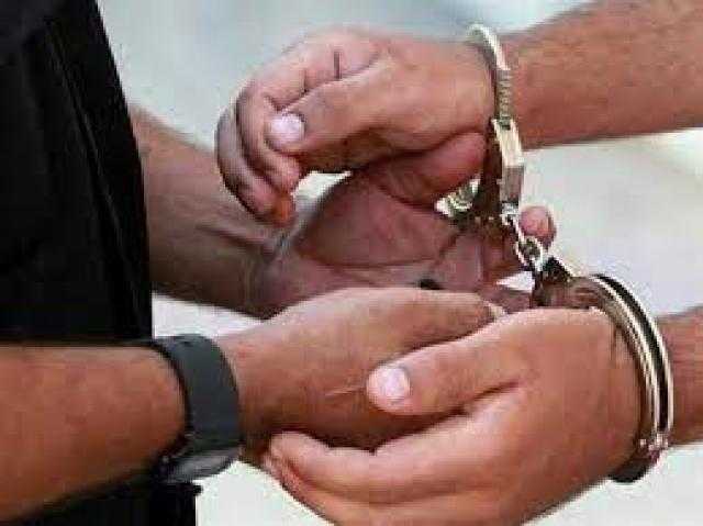 صورته وهو يعتدي على مسن.. ضبط سائق هدد فتاة بالاغتصاب