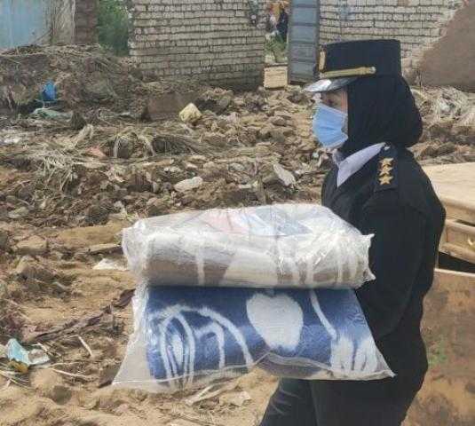 الداخلية توجه قوافل إنسانية لتوزيع مساعدات على أسر متضرري السيول بأسوان