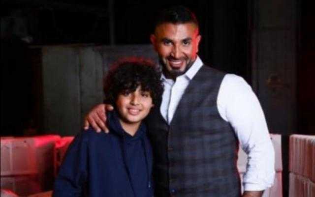 «كل سنة وأنت في حضني».. أحمد سعد يحتفل بعيد ميلاد نجله