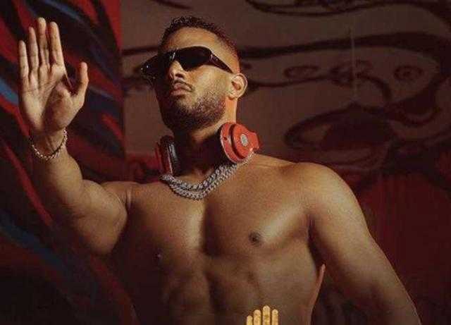 المهن الموسيقية عن استمرار محمد رمضان في الغناء: «دا محصن»