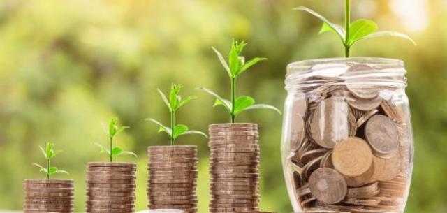 ثوابهما عظيم.. اعرف فضل الصدقة والزكاة والفرق بينهما