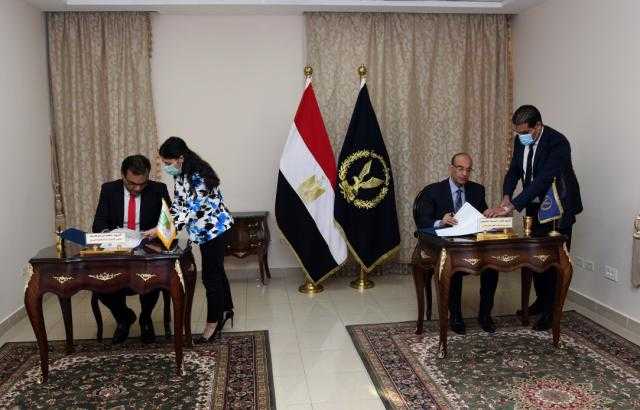 الداخلية توقع بروتوكول تعاون مع بنك الطعام المصري