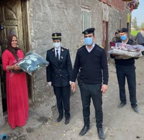 الداخلية توجه قوافل لمختلف المحافظات لتقديم المساعدات للمواطنين