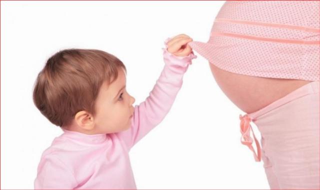 تحاليل مجانية في مبادرة الرئيس «العناية بصحة الأم والجنين»