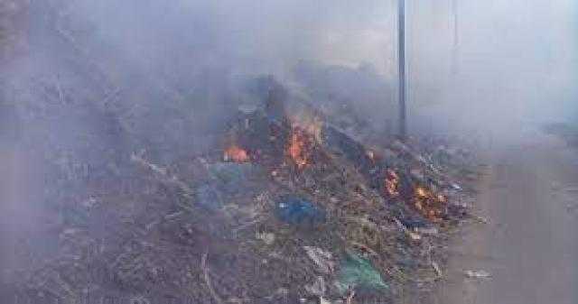 حريق مخلفات ملاصق لمصنع مكرونة بالعمرانية