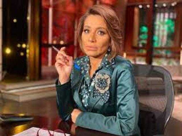 بسمة وهبة تخرج لفاصل دون عودة لبرنامجها