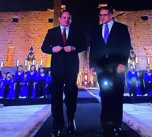 عاجل.. وصول الرئيس للمشاركة باحتفالية طريق الكباش