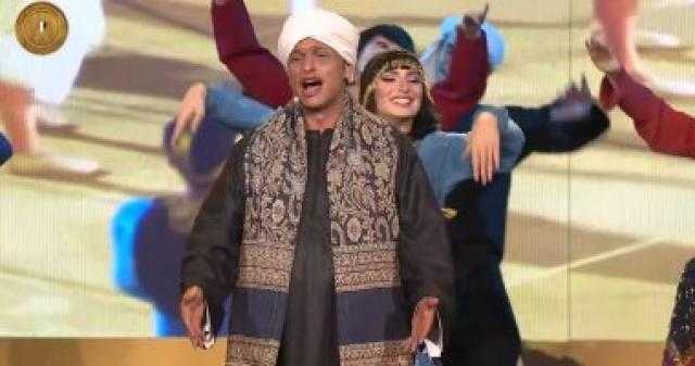 عن غنائه أمام الرئيس.. الفشني: »خيشت المقارنة مع هذا الشخص«