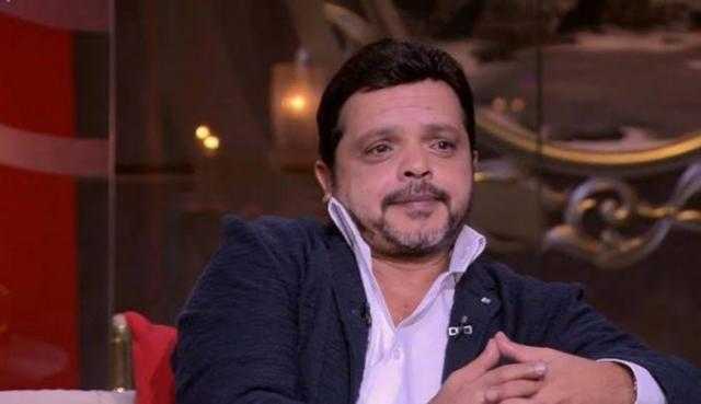 إسعاد يونس تقدم واجب العزاء لـ «هنيدي» في وفاة والد زوجته