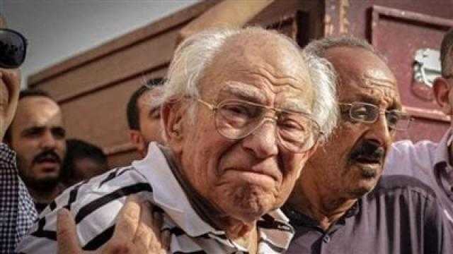 بالفيديو.. لحظة بكاء رشوان توفيق على الهواء بسبب ابنته